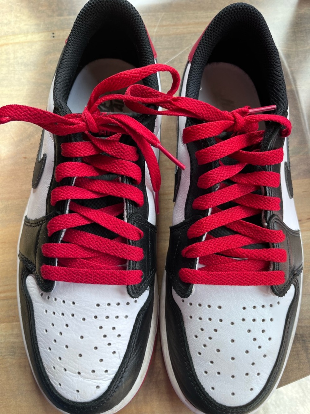 Nike Air Jordan low retro Men's Black and White Sneakers with Red Laces.size 8